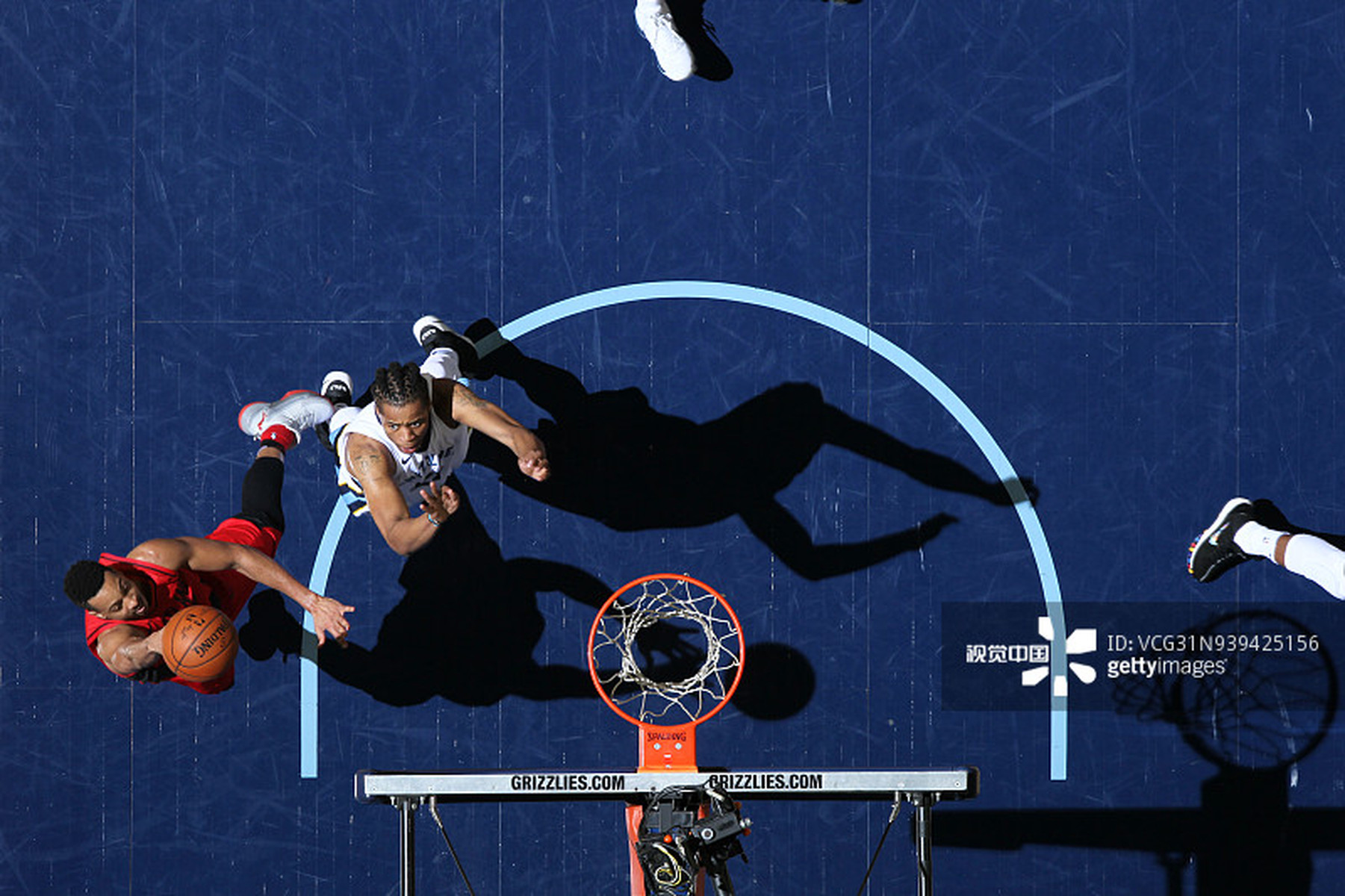 马尔基西奥：年轻球员最好以C罗为榜样，因为梅西是天降奇才